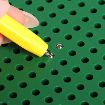 Magnetic drawing tablet 380 găuri de culoare verde Cadouri Hobby-uri Copilului de Aniversare pentru Copii Jucarii pentru copii de Învățare Educație Mașină NoEnName_Null sima teren