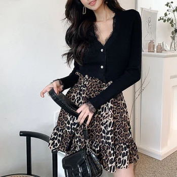 New sosire de moda set de două piese femeile temperament v-gât lace top negru, cu talie înaltă ciufulit mini leopard fusta slim set